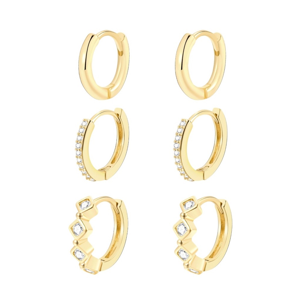 New! Weekdays Gold Huggie Set (3032)